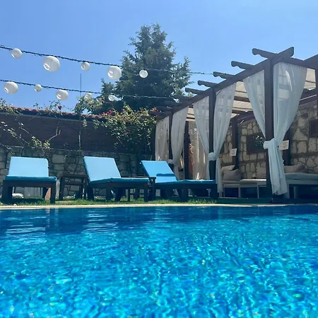 Windmill 4*