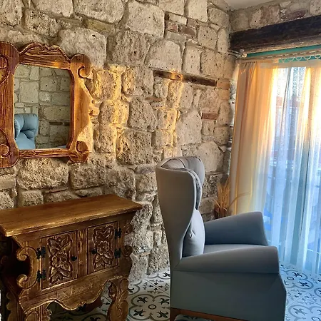 Windmill Bed and Breakfast 4*