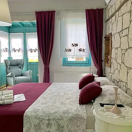Windmill 4*